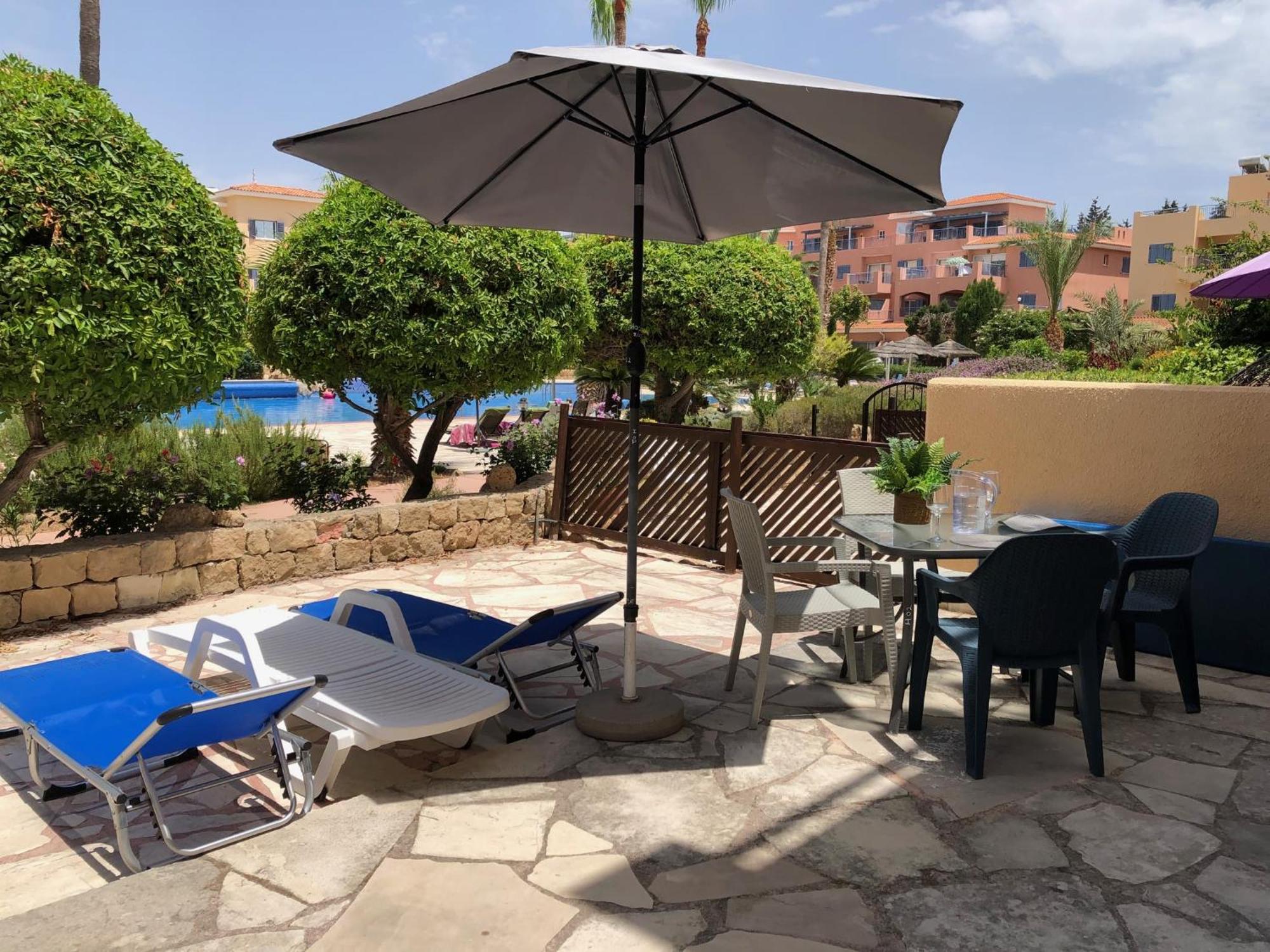 Stylish 1 Bedroom Apartment In Limnaria Gardens Paphos Eksteriør billede